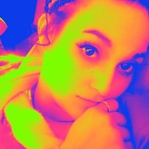 Meet your Posher, Dynae